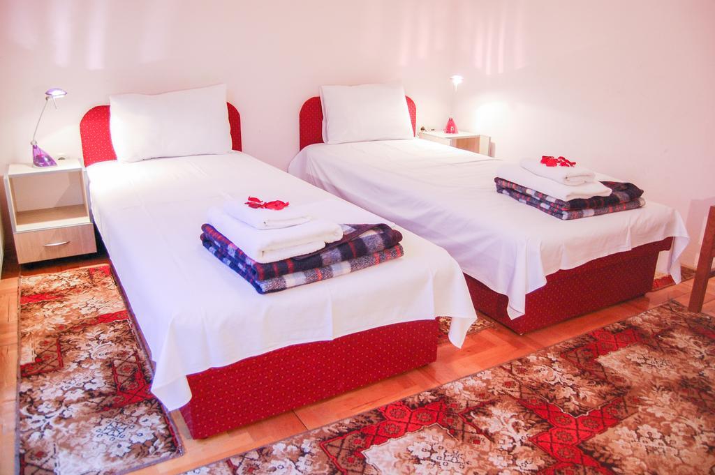 Hotel Montenegro Струга Екстер'єр фото